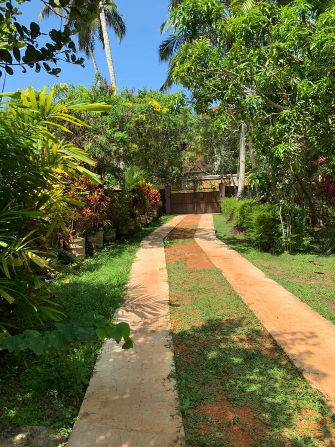 Tranquil Private Villa Near Bentota Beach 외부 사진